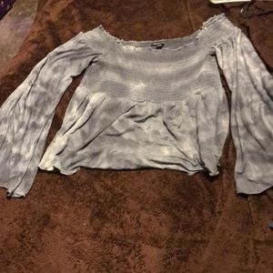 American Eagle off shoulder beel sleeve shirt